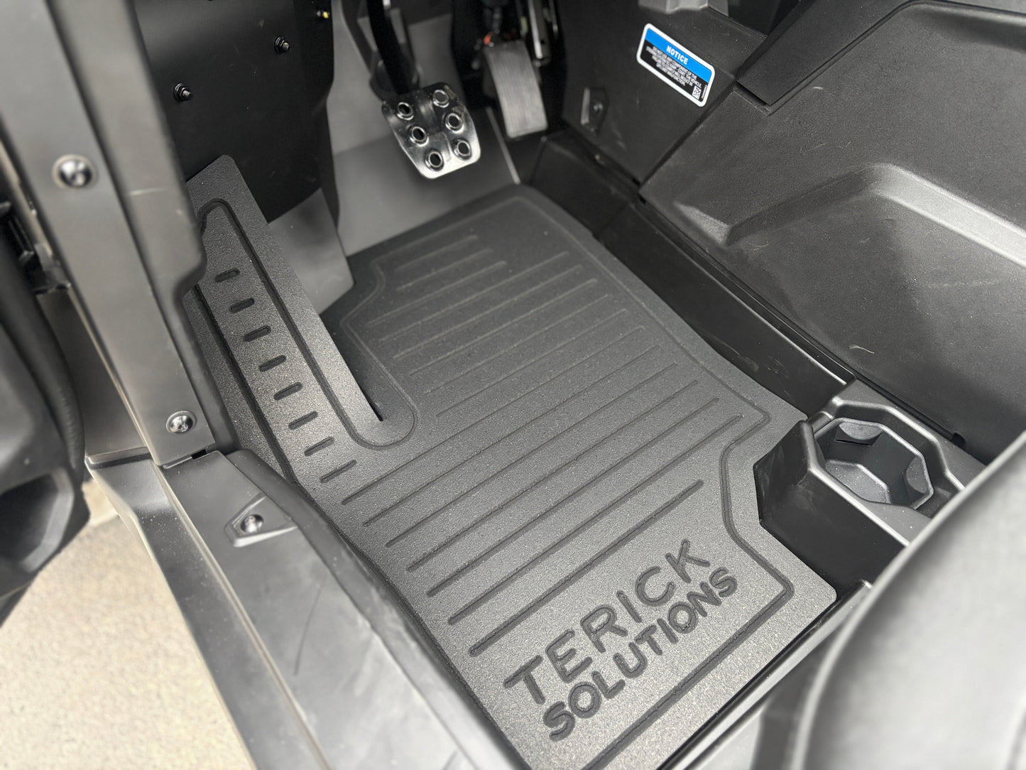 Can-Am Commander / Maverick Gen 2 Rubber Floor Mats