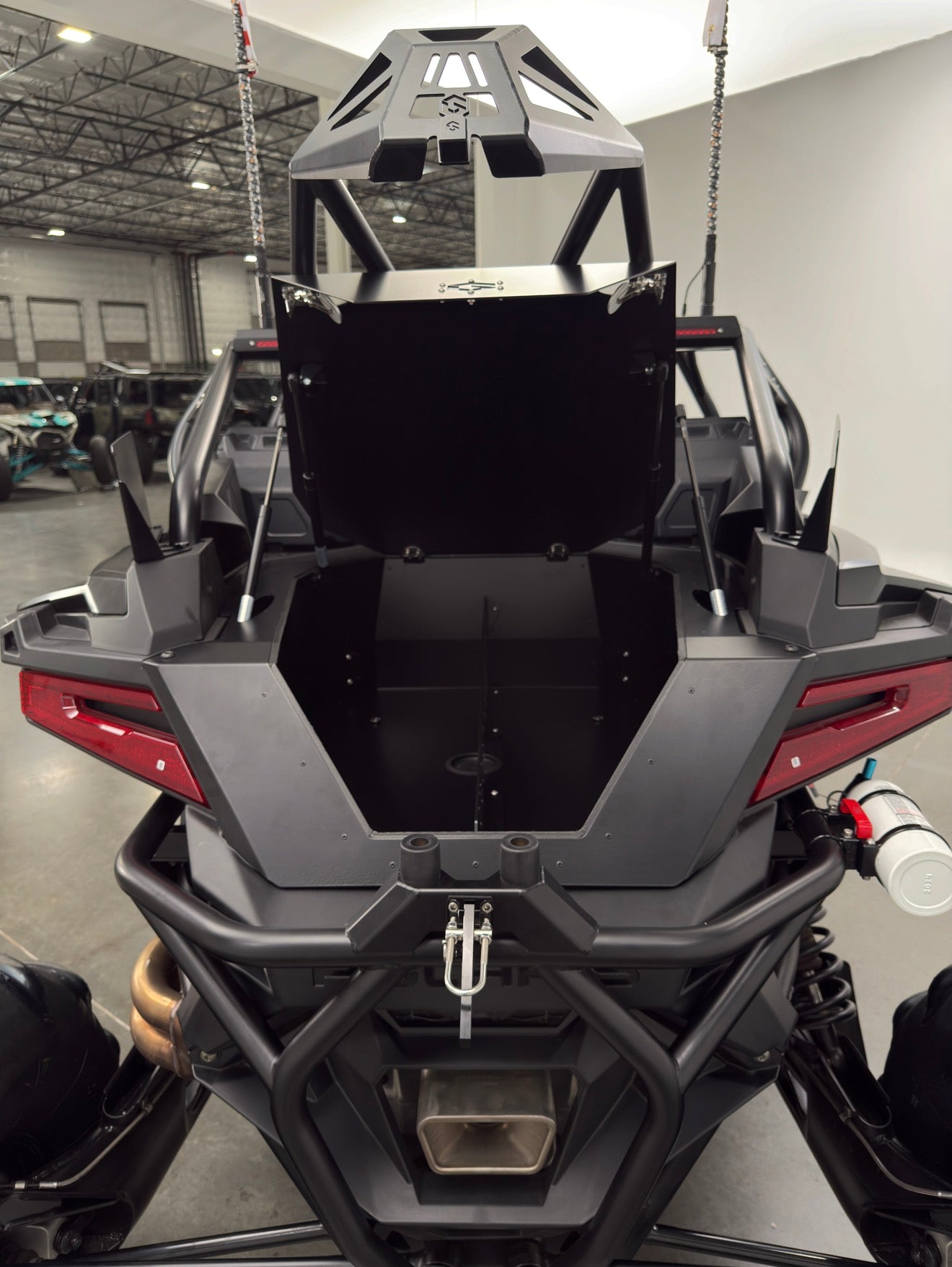 Polaris Pro R Cargo Box