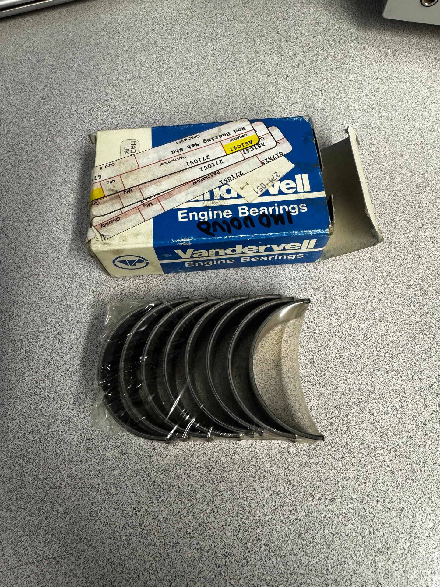 NOS - Vandervell Volvo #271051 Big End Rod Bearing Set Std. B18, B-20