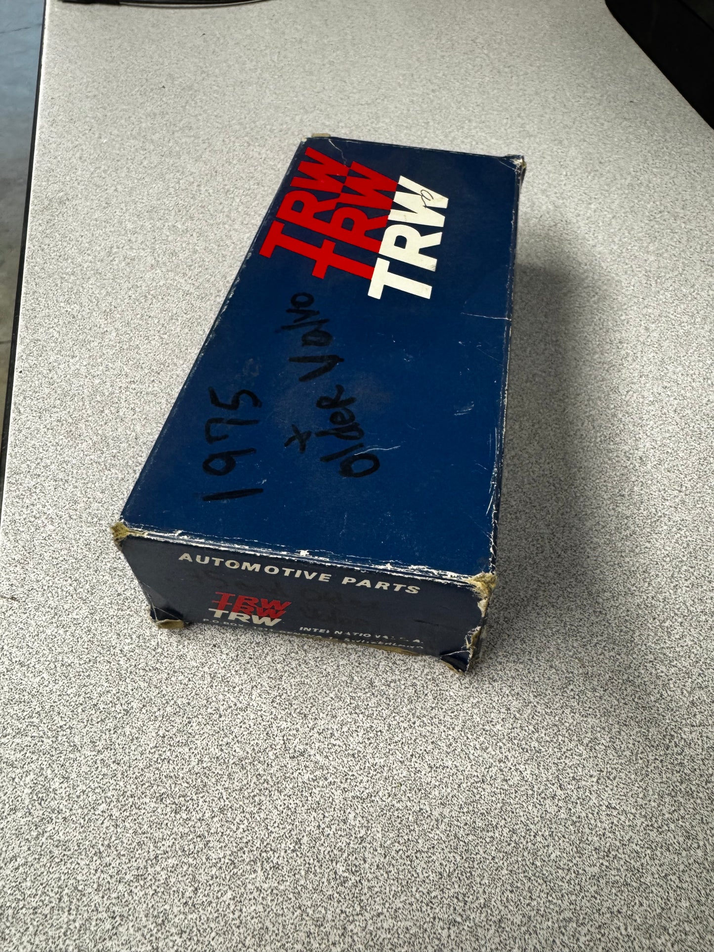 NOS - Volvo B20/B30 Intake Valves Qty.4