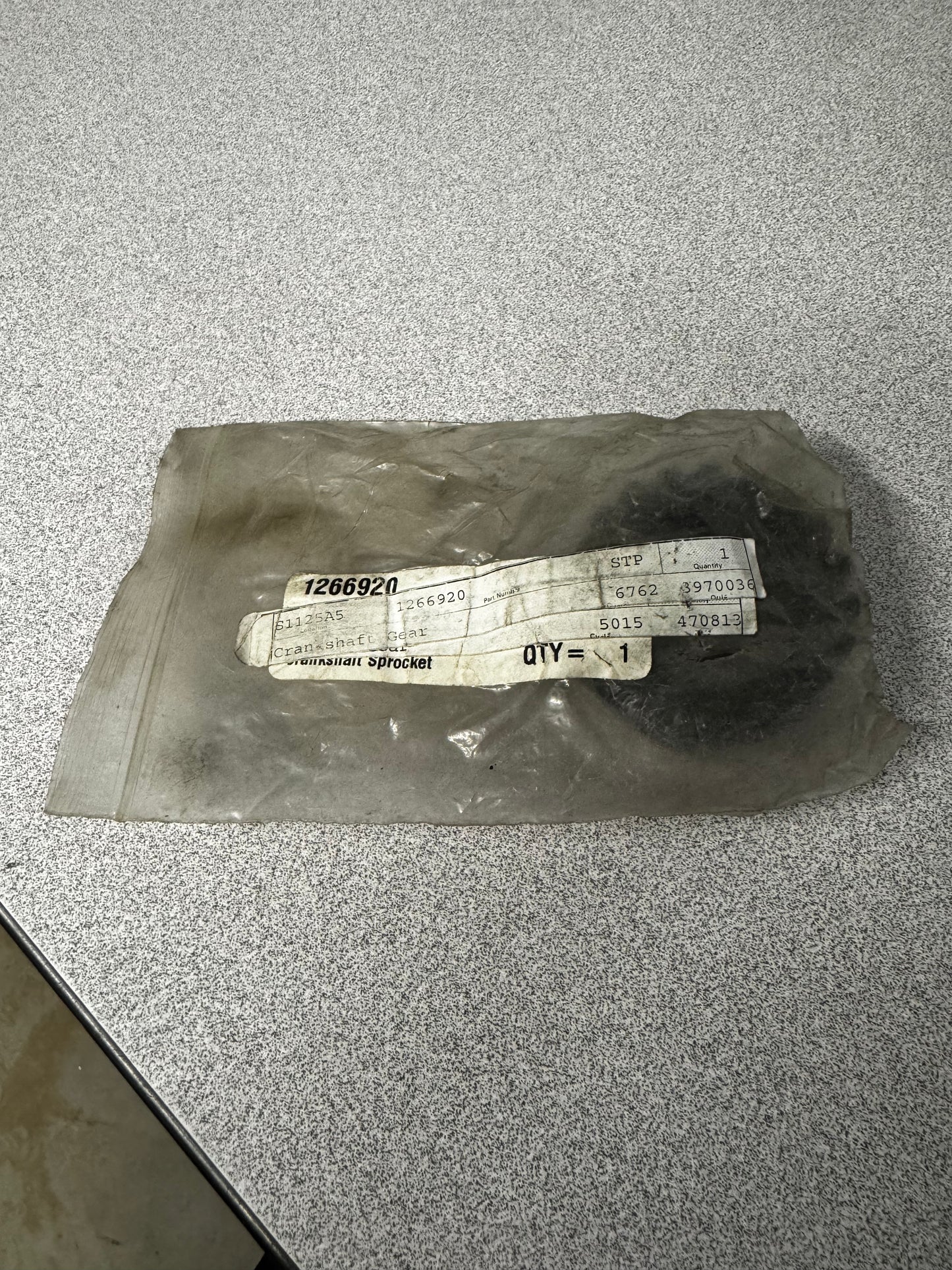 NOS - Genuine OEM Volvo 1266920 Crankshaft Pulley