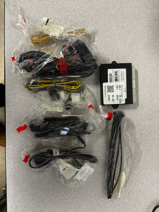 NOS - Rostra 250-9631 Electronic Cruise Control Kit — Kia Soul 2012-2013