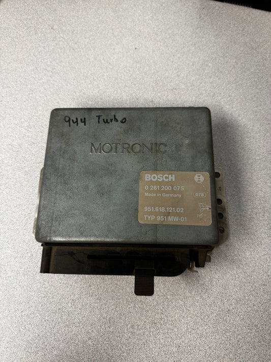 Used - Bosch Motronic ECU - 0 261 200 075